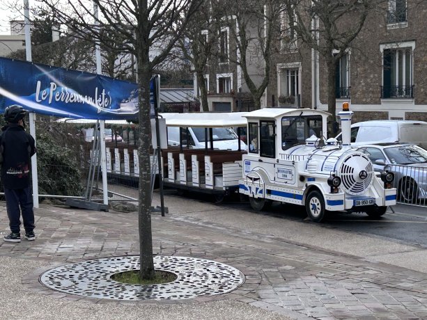 Petit train de Noël