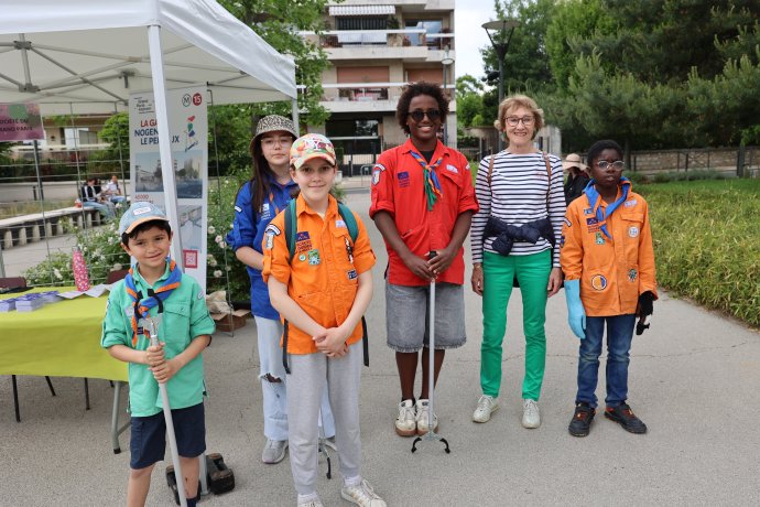 Photo du stand Ville propre devant la mairie
