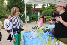 Photo du stand Ville propre devant la mairie